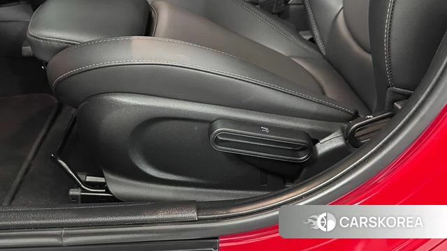 Mini Cooper 2023 Красный из Кореи, фото 6