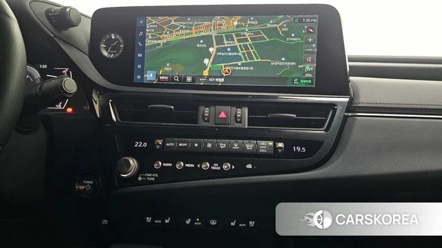 Lexus ES300h 7th generation 2025 Белый из Кореи, фото 6