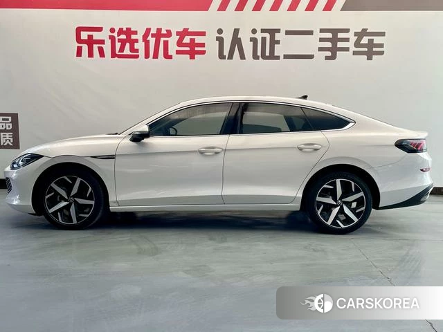 Volkswagen Lingdu 2022 Белый из Китая, фото 6