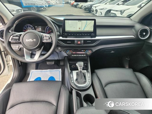 Kia The New K3 2nd generation 2022 Белый из Кореи, фото 6