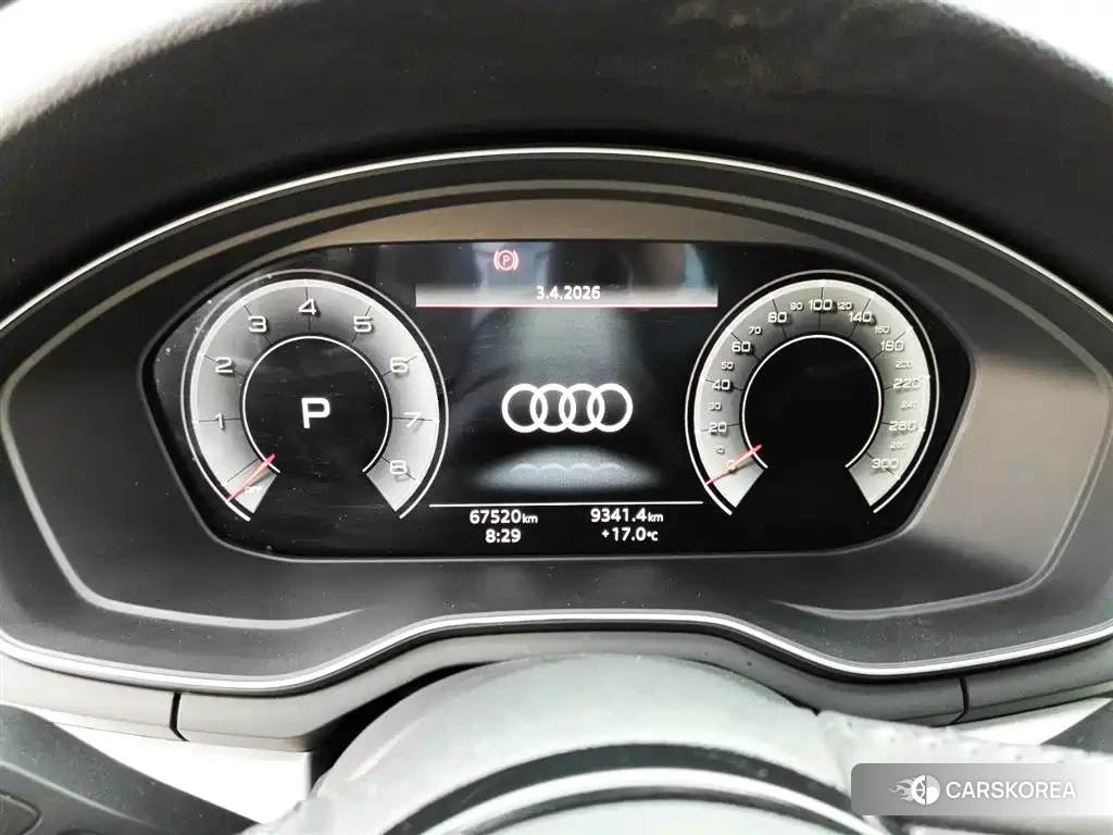 Audi A4L 2022 Silver/gray из Китая, фото 6