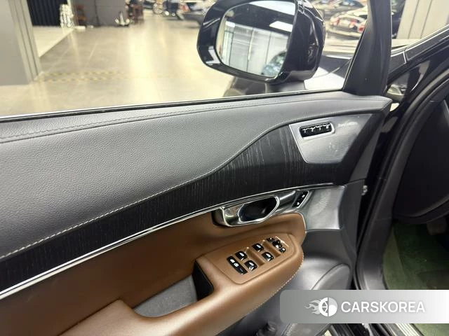 Volvo XC90 2021 Черный из Китая, фото 6