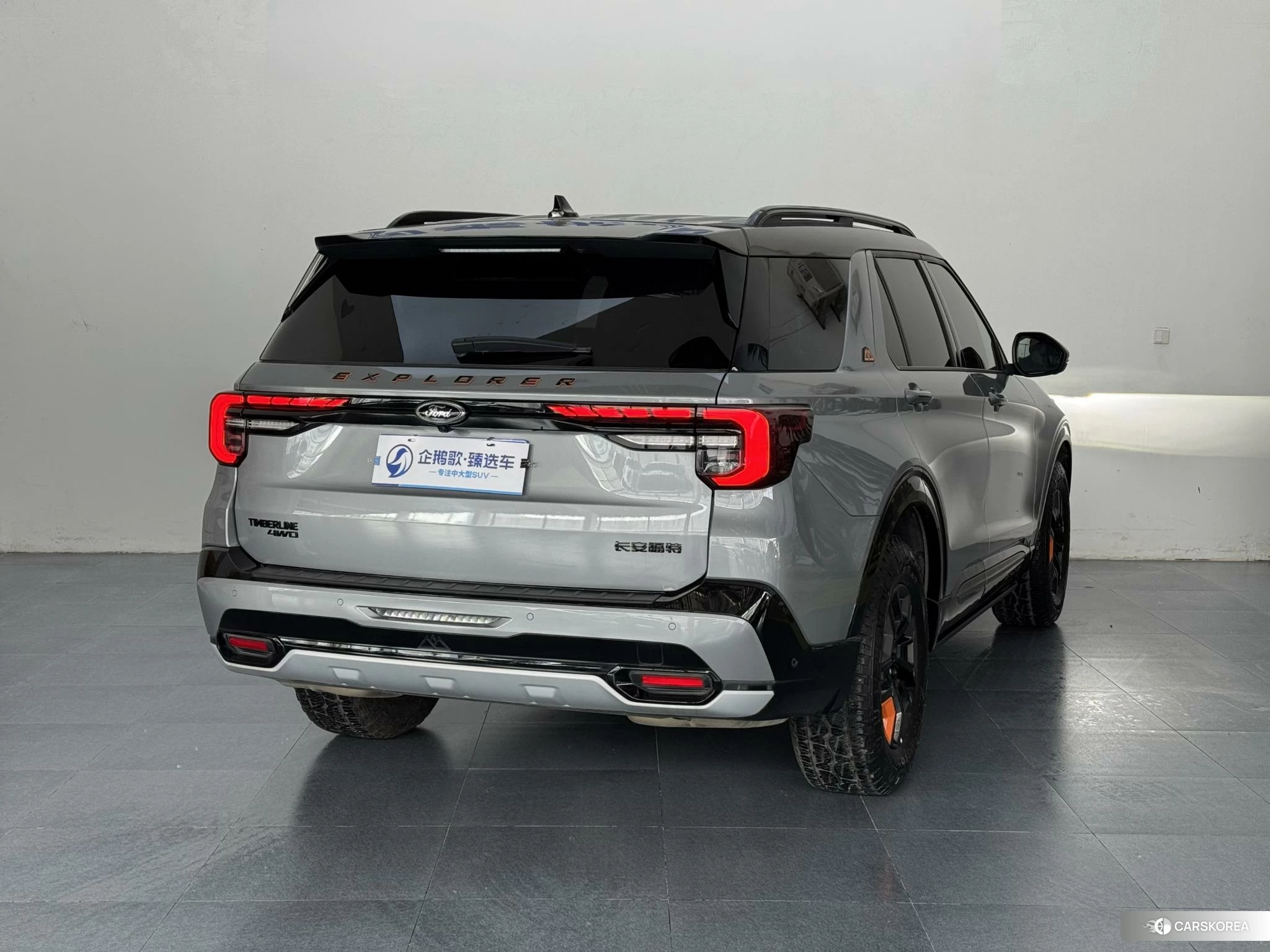 Ford Explorer 2023 Темно-серый из Китая, фото 6