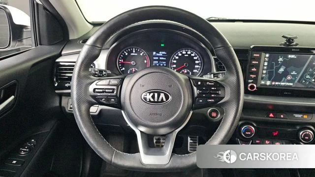 Kia Stonic 2018 Белый из Кореи, фото 6