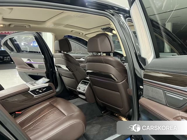 BMW 7 series 2021 Черный из Китая, фото 6