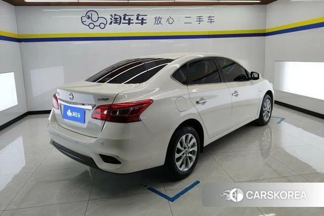 Nissan Xuan Yi 2024 Белый из Китая, фото 6