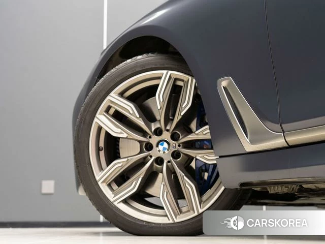 BMW 7 series id 4209653 из Китая 6