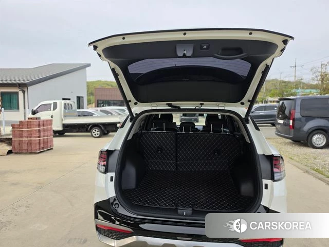 Kia Sportage 5th Generation 2023 Белый из Кореи, фото 6