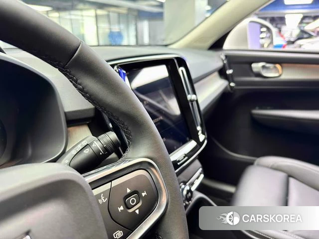 Volvo XC40 2024 Белый из Китая, фото 6