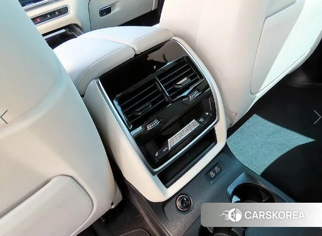 BMW X7 (G07) 2025 Черный из Кореи, фото 6