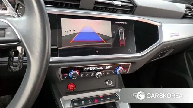 Audi Q3 (F3) 2022 Серый из Кореи, фото 6