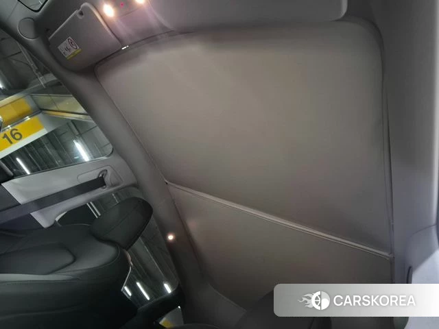 Tesla Model Y 2024 Черный из Кореи, фото 6