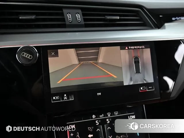 Audi e-Tron 2020 Черный из Кореи, фото 6