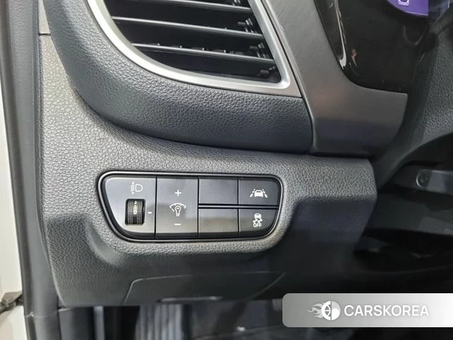 Kia Seltos 2021 Белый из Кореи, фото 6