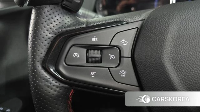 Chevrolet (GM Daewoo) Trax Crossover 2023 Белый из Кореи, фото 6