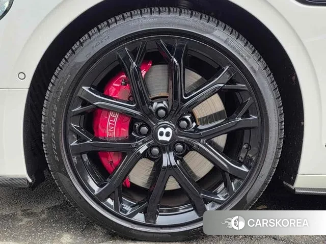 Bentley Flying Spur 3rd Generation 2023 Белый из Кореи, фото 6