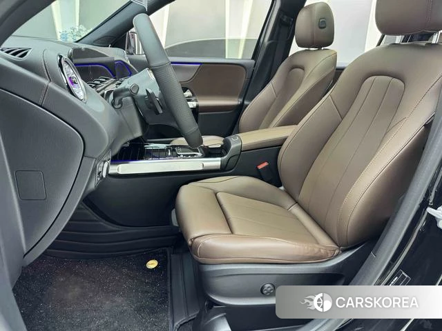 Mercedes-Benz GLB 2023 Черный из Китая, фото 6