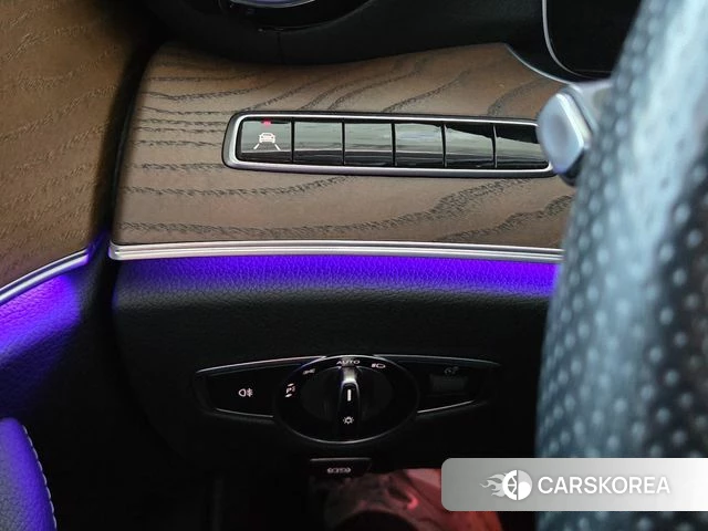 Mercedes-Benz E-Class W213 2018 Серый из Кореи, фото 6