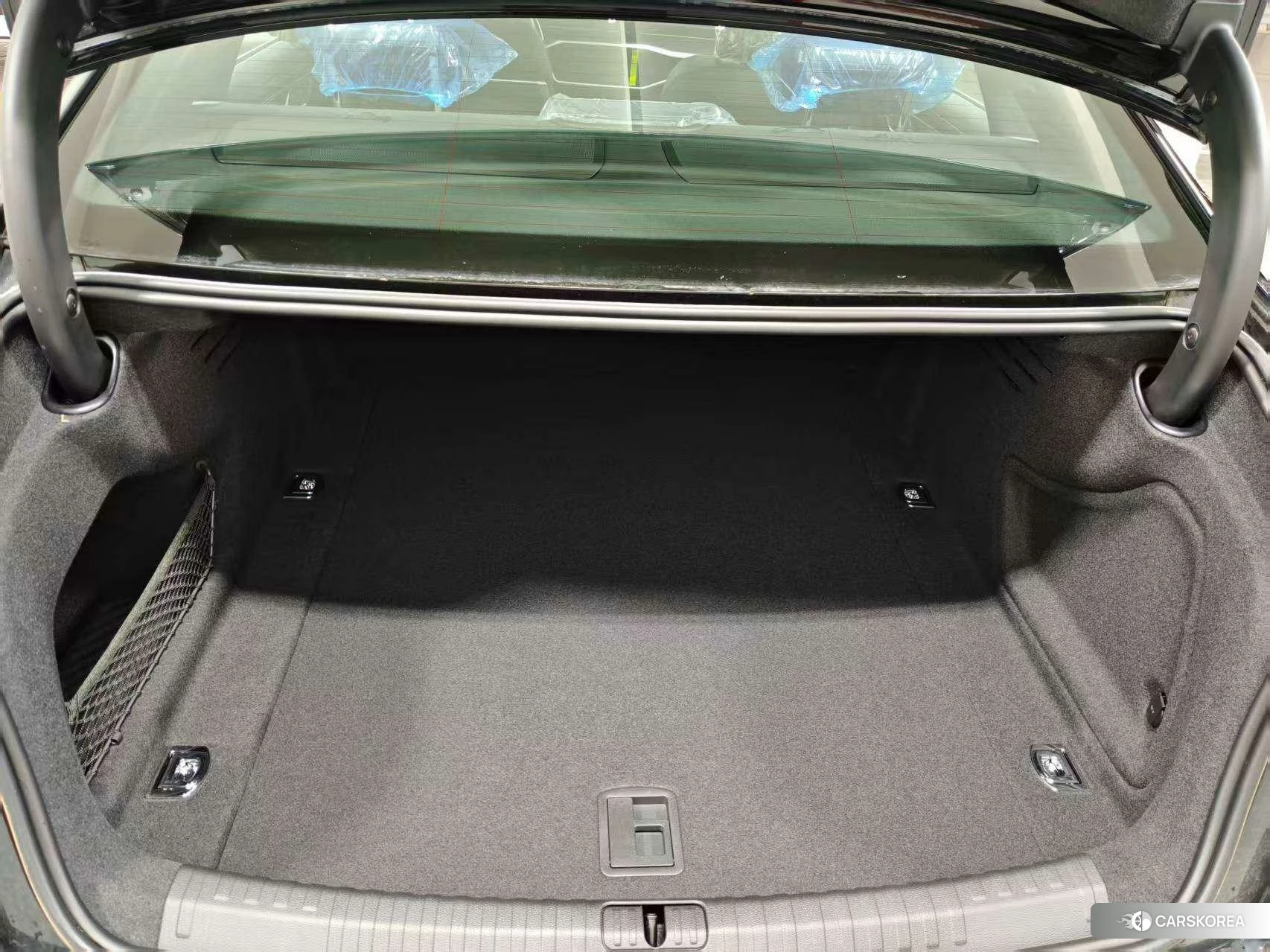 Audi A6L 2025 Черный из Китая, фото 6