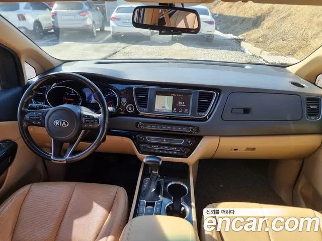 Kia The New Carnival id 2478398 из Кореи 6