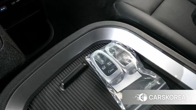 Hyundai Staria 2024 Черный из Кореи, фото 6