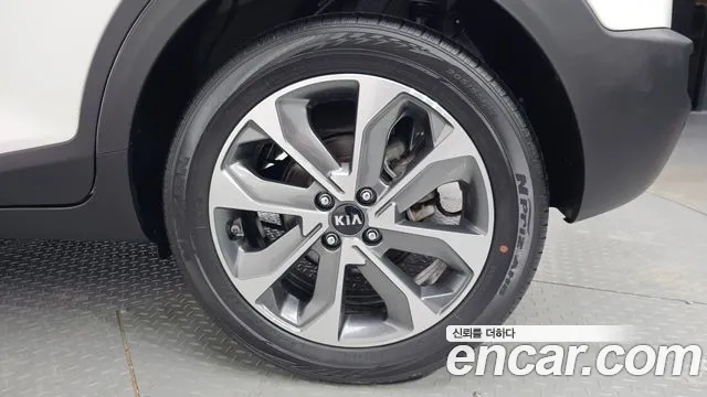 Kia Stonic id 2675031 из Кореи 6