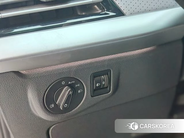 Volkswagen Lavida 2024 Белый из Китая, фото 6