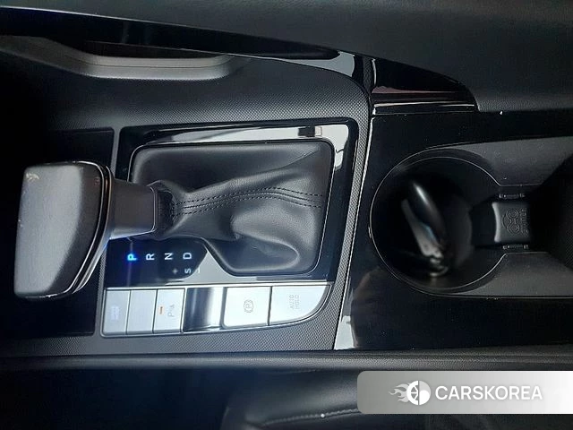 Hyundai The New Avante (CN7) 2024 Белый из Кореи, фото 6