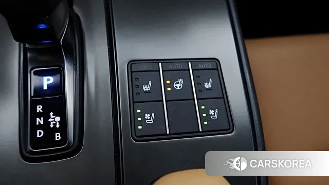 Lexus UX300h 2024 Белый из Кореи, фото 6