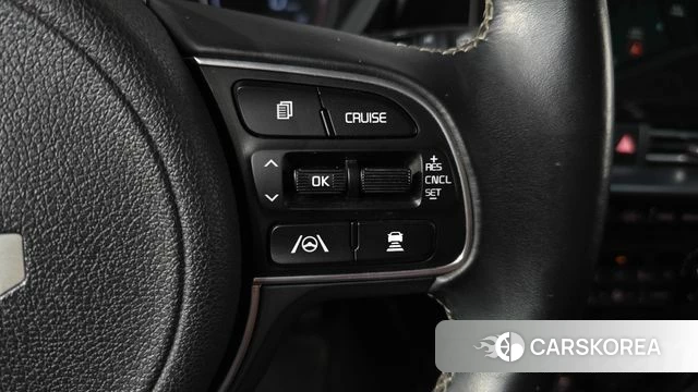 Kia Niro Plus 2022 Серебряный из Кореи, фото 6