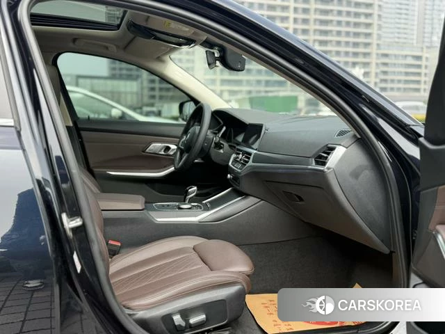 BMW 3 series 2022 Черный из Китая, фото 6