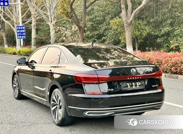 Volkswagen Passat 2022 Черный из Китая, фото 6