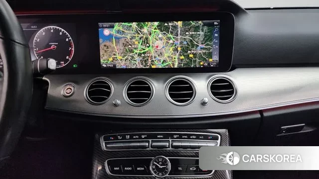 Mercedes-Benz E-Class W213 2019 Белый из Кореи, фото 6