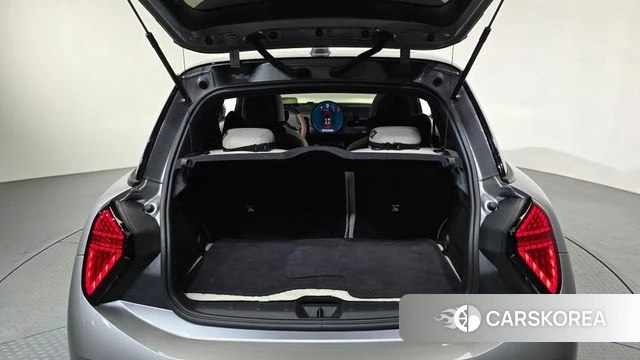Mini Cooper S 4th Generation 2024 Серебристо-серый из Кореи, фото 6