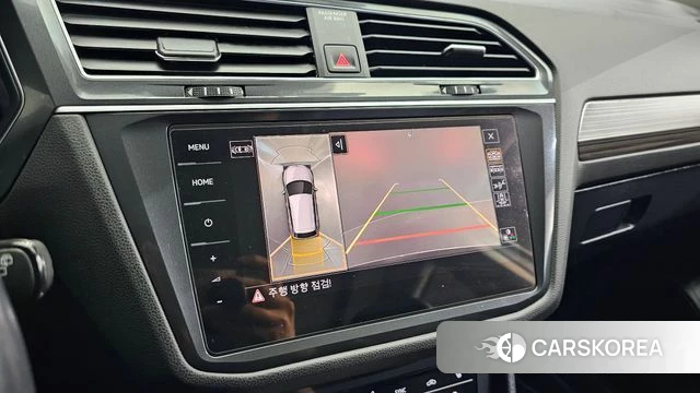 Volkswagen Tiguan Allspace 2023 Белый из Кореи, фото 6