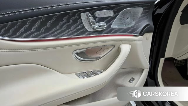 Mercedes-Benz AMG GT 2025 Черный из Кореи, фото 6