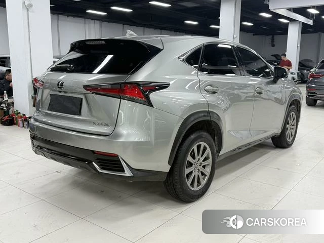 Lexus NX 2021 Серебристо-серый из Китая, фото 6