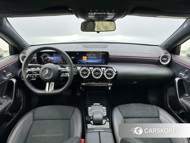Mercedes-Benz Class A 2024 Белый из Китая, фото 6