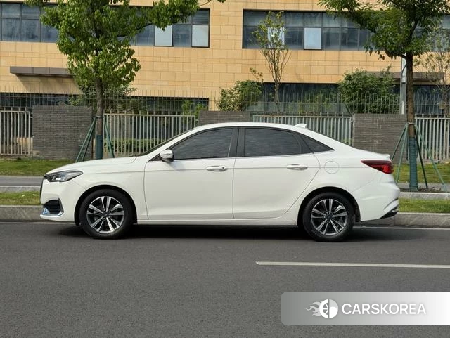 Ford Forrest 2022 Белый из Китая, фото 6