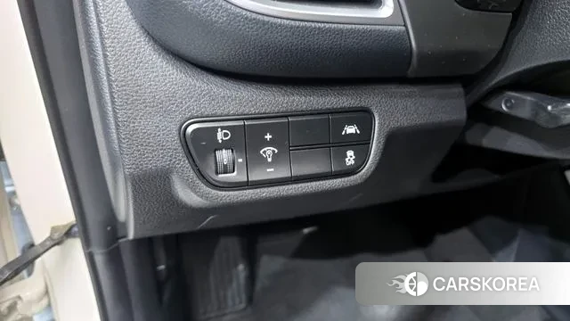 Kia Seltos 2022 Белый из Кореи, фото 6