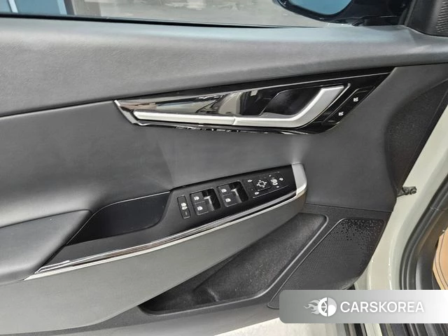 Kia EV6 2022 Жемчужный цвет из Кореи, фото 6