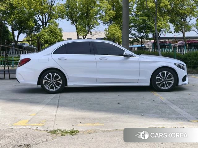 Mercedes-Benz Class C 2018 Белый из Китая, фото 6