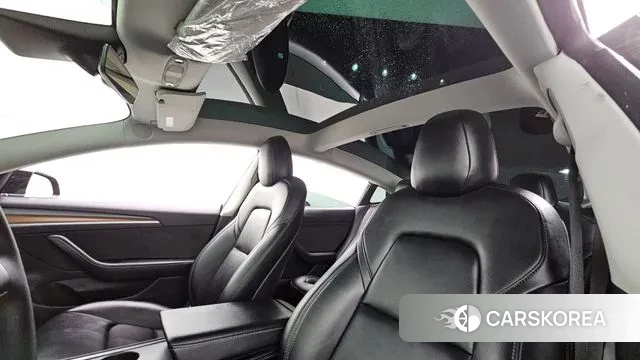 Tesla Model 3 2021 Черный из Кореи, фото 6