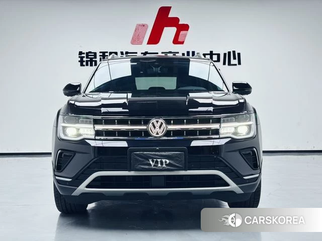 Volkswagen Tourang 2024 Черный из Китая, фото 6