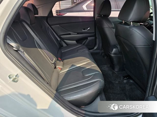 Hyundai Avante (CN7) 2022 Серебристо-серый из Кореи, фото 6