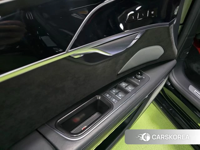 Audi A8 (D5) 2021 Черный из Кореи, фото 6