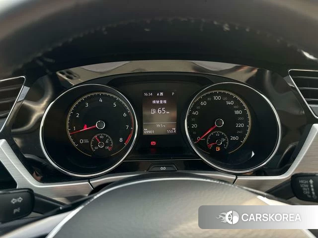 Volkswagen Touran L 2021 Белый из Китая, фото 6