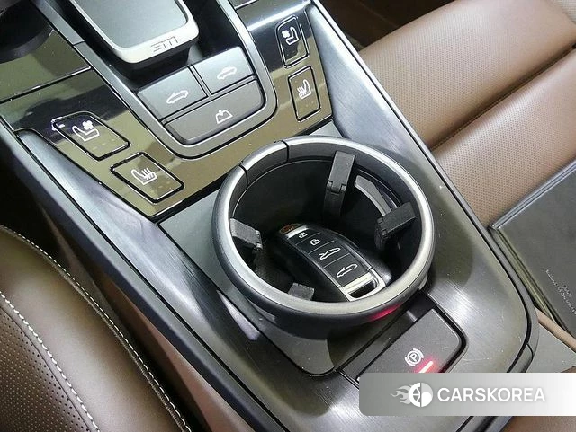 Porsche 911(992) 2022 Зеленый из Кореи, фото 6