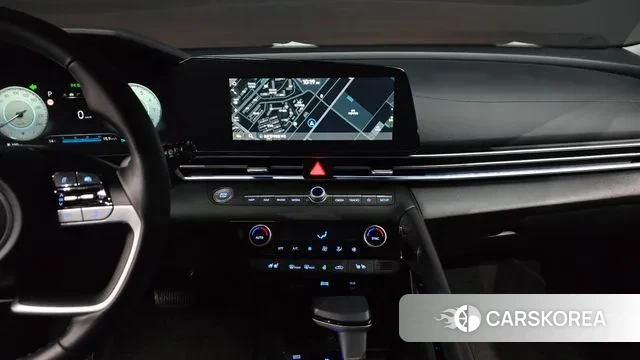 Hyundai The New Avante (CN7) 2023 Белый из Кореи, фото 6