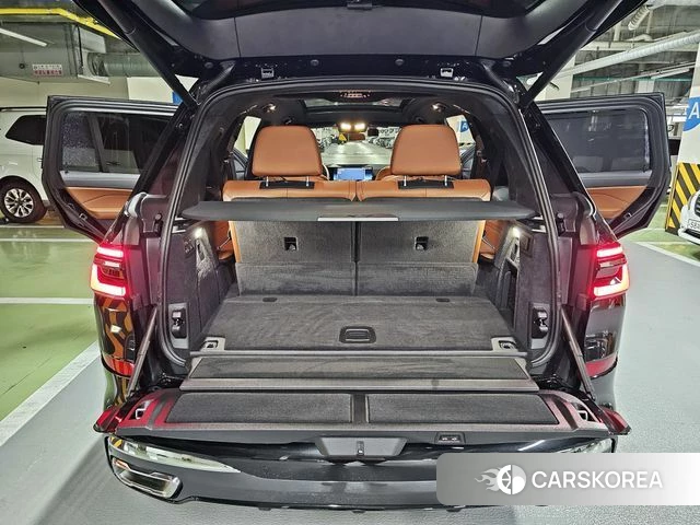 BMW X7 (G07) 2024 Черный из Кореи, фото 6
